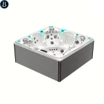 Minipiscina idromassaggio dimensione 230x230 cm per 5 persone con 120 getti cromoterapia e bluetooth MI048