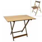 Tavolo pieghevole per esterno in due dimensioni realizzato in legno massello chiaro disponibile anche con sedie TV025