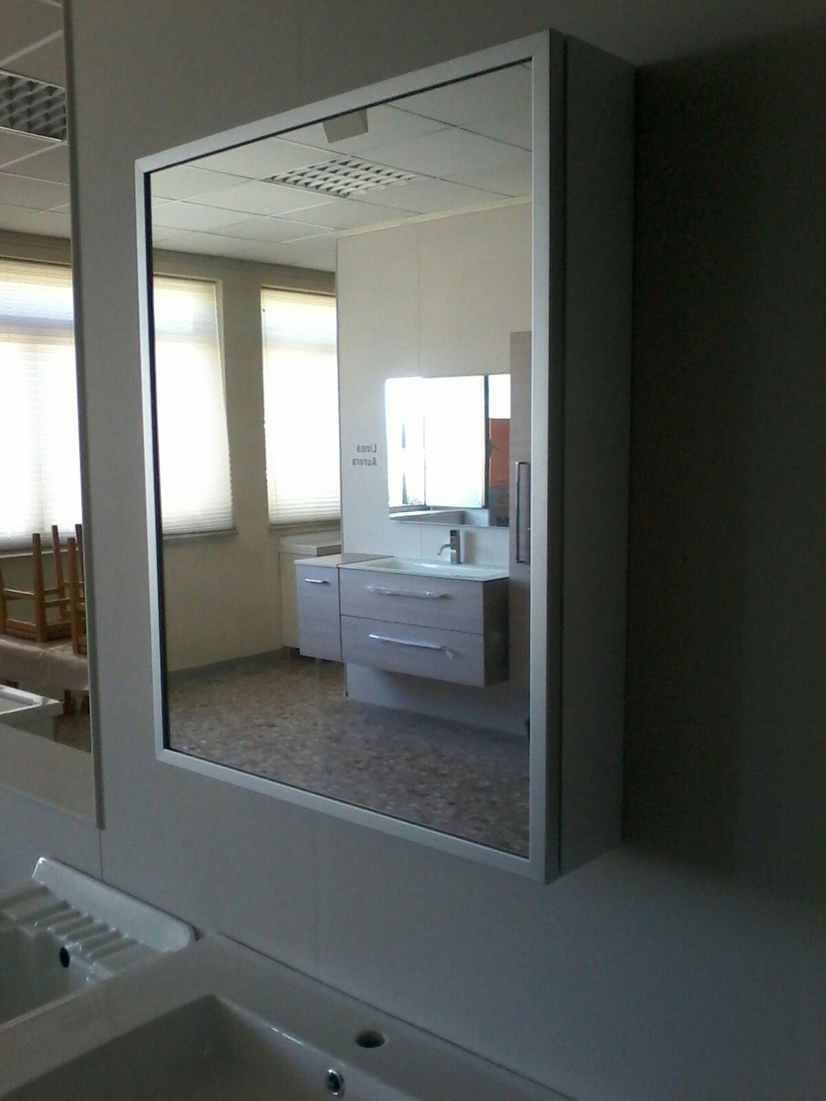 Arredo Mobile Bagno sospeso moderno Zeus2 in 6 colori ad un cassettone 4 Arredo Mobile Bagno sospeso moderno Zeus2 in 6 colori ad un cassettone