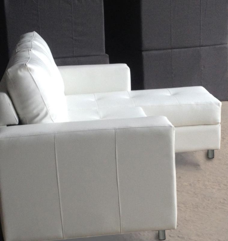 divano_angolare_modello_romantic_pouf_ecopelle_colori_bianco_nero_495__1519890356_455 Living room sofa model Romantic 205 cm faux leather 2 colors corner with ottoman