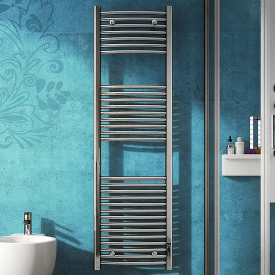 Radiatore scaldasalviette lineare o curvo in due finiture 150 o 180 cm di altezza TEA003