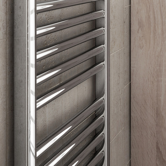 Radiatore scaldasalviette lineare o curvo in due finiture 150 o 180 cm di altezza TEA003