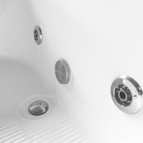 vasca_bagno_freestanding_idromassaggio_colore_bianco_nero_design_moderno_7__1522912581_703 Vasca da bagno freestanding con idromassaggio 185x95 10 getti bianca o nera VA60